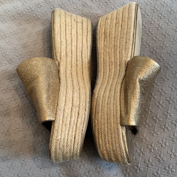 Dolce Vita Gold Leather Slide on Espadrille Wedges - Picture 2 of 5